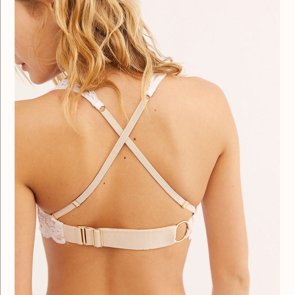 Free people x HAH Two timer bra new nude 🌟🌟 - Picture 2 of 6